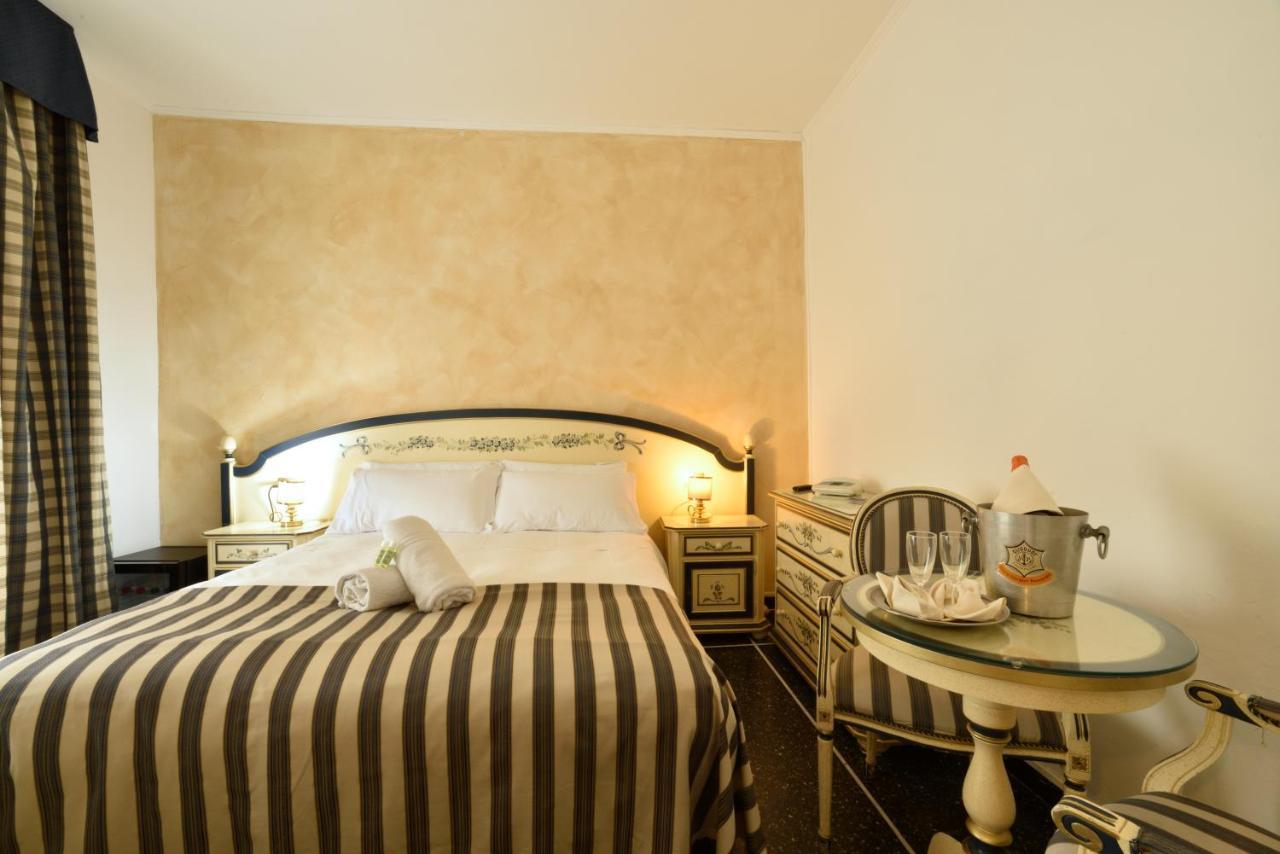Hotel Morchio Mhotelsgroup Diano Marina Exteriör bild