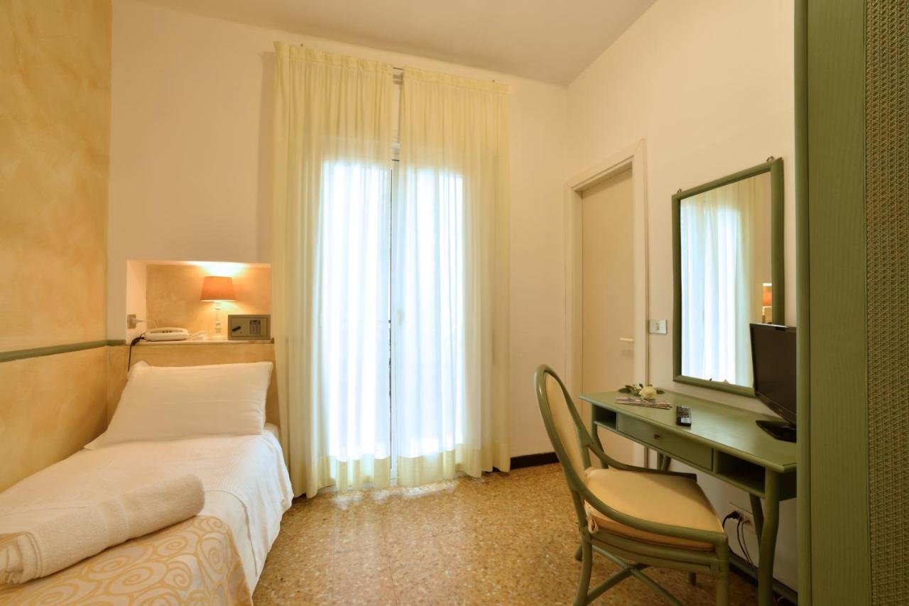 Hotel Morchio Mhotelsgroup Diano Marina Exteriör bild