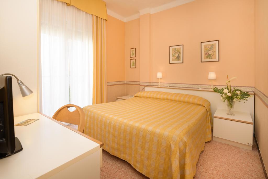 Hotel Morchio Mhotelsgroup Diano Marina Exteriör bild