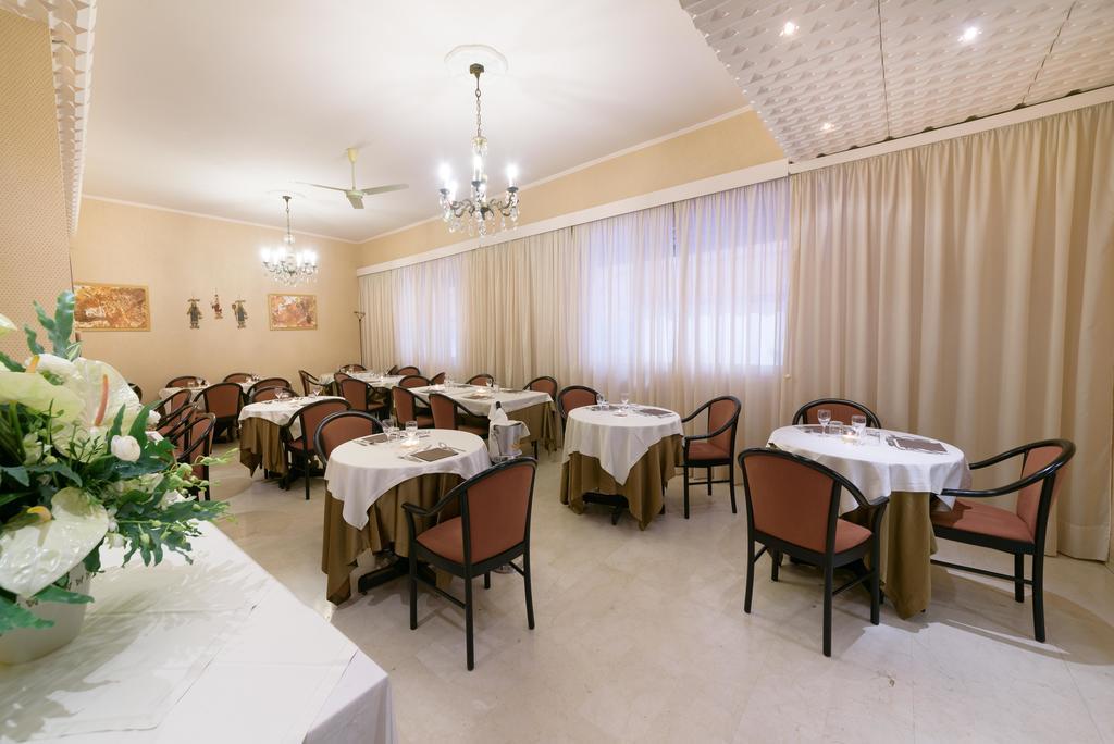 Hotel Morchio Mhotelsgroup Diano Marina Exteriör bild